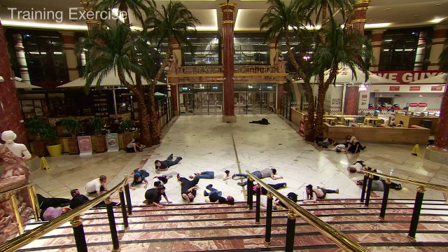 Police sorry after fake suicide bomber shouts Allahu Akbar