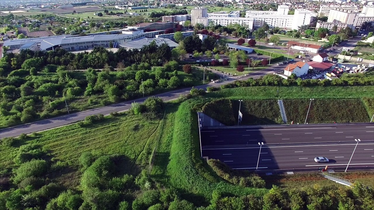 DJI PHANTOM 3 PROFESSIONAL PLAINE DE MONTESSON