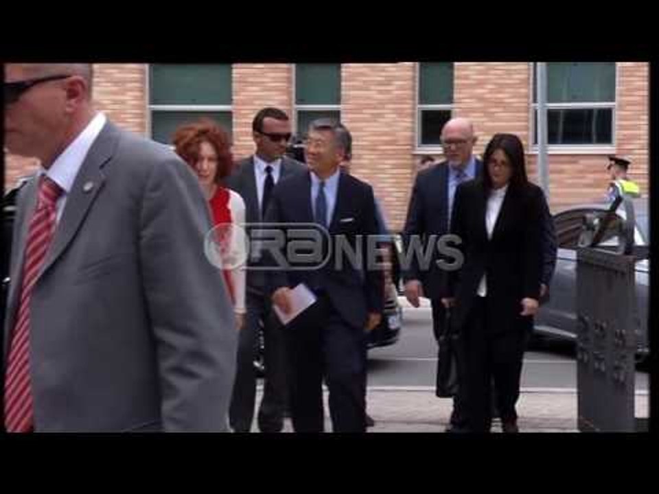 Reforma në drejtësi, Lu dhe Vlahutin mbërrijnë në selinë e PS-së-Ora News- Lajmi i fundit-