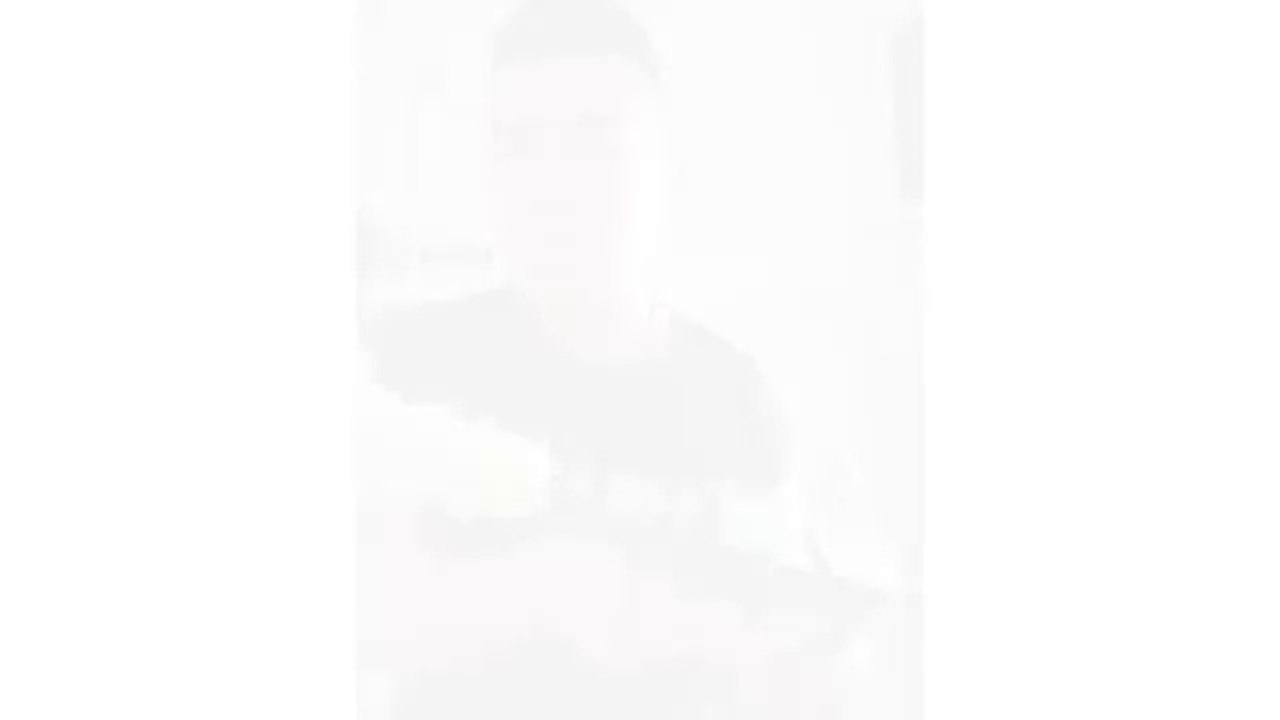 Chinese man eats a corn cob in 10 seconds using a rotating drill