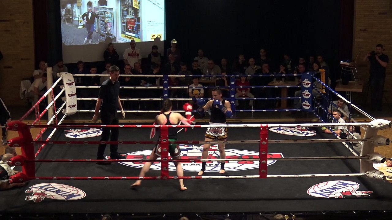 Mittelrhein Fight Night Vol.II, Fight No.1 , Muay Thai, Anke vs. Sandra