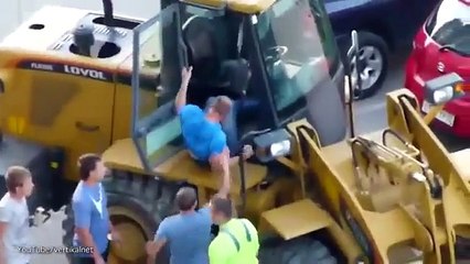 Disastrous digger driver rams FOUR CARS