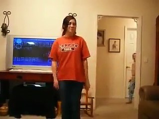 Ha Ha Crazy Mom-Top Funny Videos-Funny Clips-Top Prank Videos-Top Vines Videos-Viral Video-Funny Fails