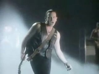 une belle chanson par une journée de printemps ensoleillé