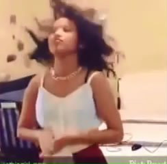 [አደንዛዥ ዕፅ ተጠቅማ የተቀረፀ ጉድ  ልብሷን አውልቃ የምታሳየውን  ነገር  ተመልከቱ ]