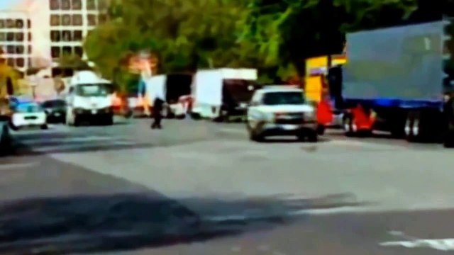 Una compilation di idioti che hanno distrutto le loro supercar