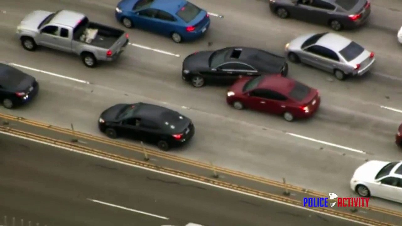 Course-poursuite de folie entre 4 suspects en Mercedes et la LAPD