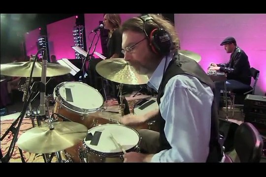 Cyndi Lauper - Heartaches By The Number (LIVE)