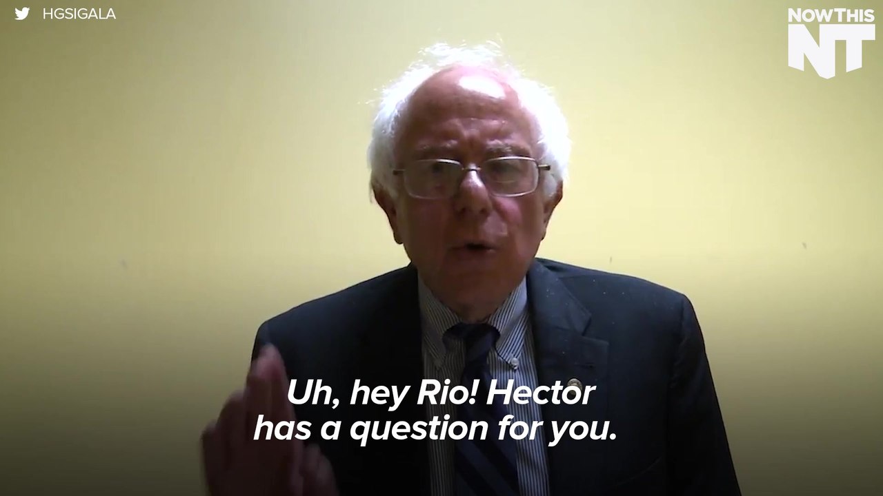 Bernie Sanders Helps Staffer Propose To His Girlfriend
