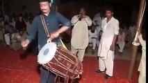 Amazing Dhol Beat By Pakistani Dholi