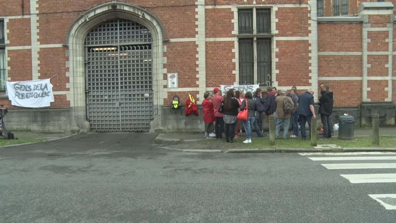 Avocats.be compare les cachots de la prison de Forest à ceux d'Auschwitz