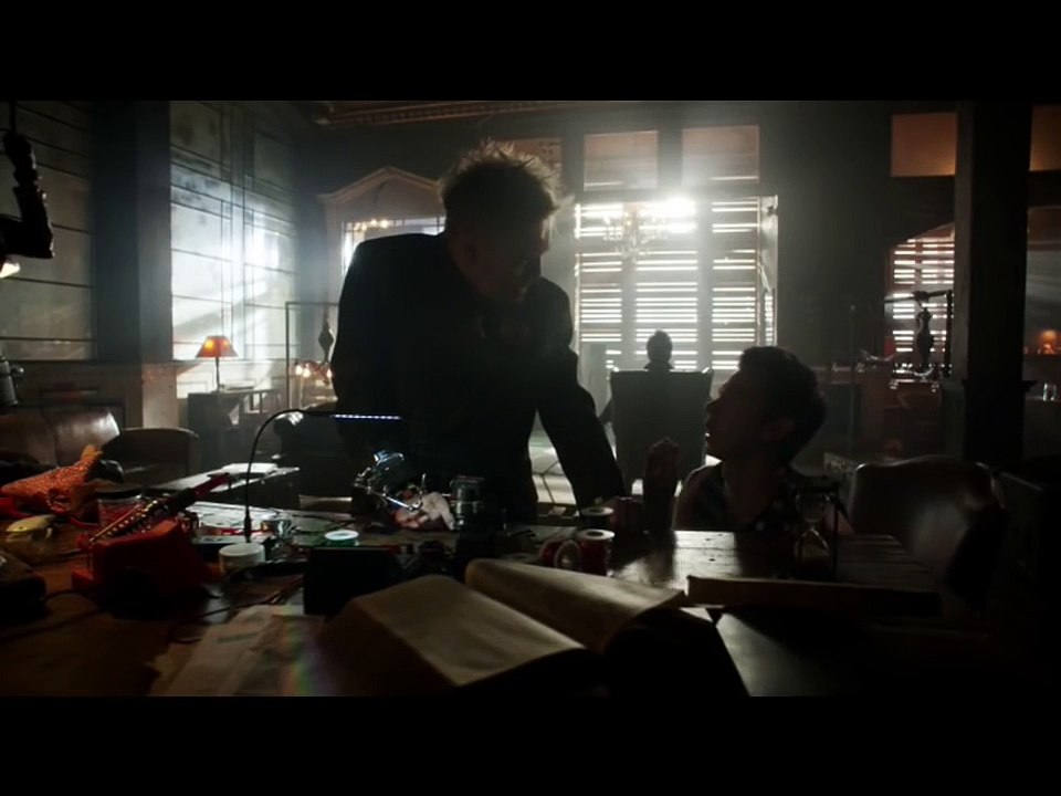 The Flash 1x17 Trickster(Mark Hamill)  -I am Your Father-