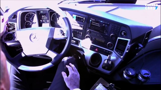Self driving truck Mercedes Actros 2015 / 2016 autonomous trucks