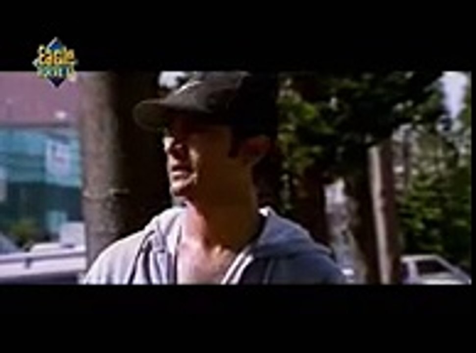 ---kitni chahat chupae btha hoin - YouTube