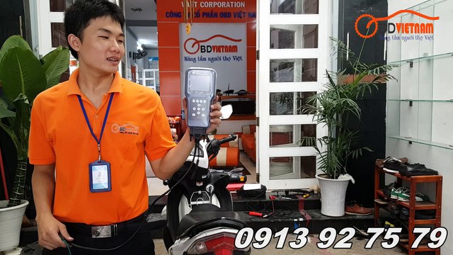 Máy đọc lỗi xe máy MST100P kiếm tra xe jupiter gravita