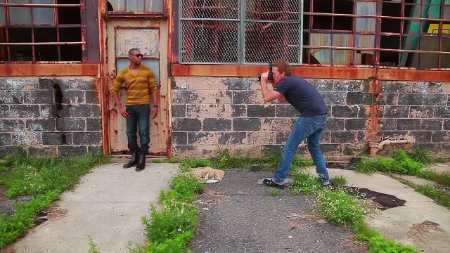 Go Behind The Scenes of Tank s 2012 Calendar Shoot