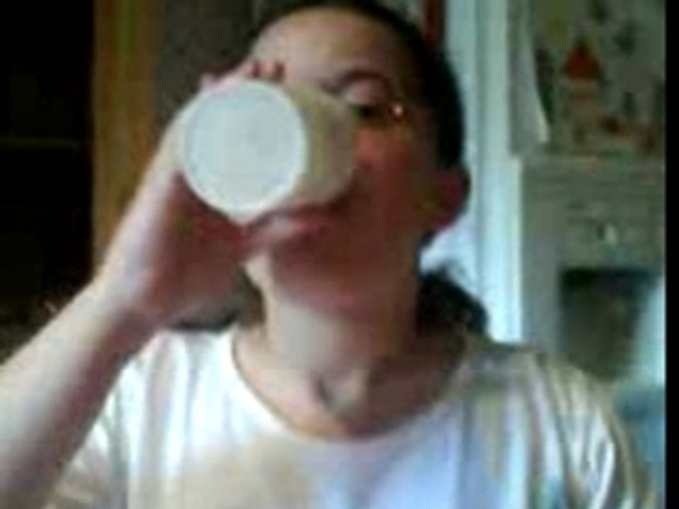 Chacha boit du Rhum