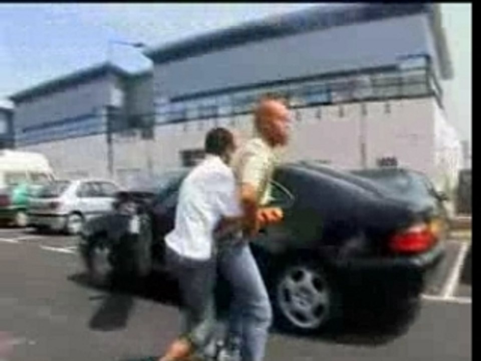 Eric et Ramnzy danse avec Jamel