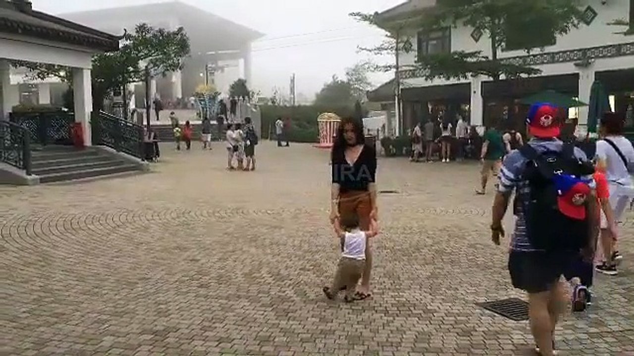 GAK TEGA LIHATNYA, El Barack Alexander Di Putar Putar Sama Mama Jessica Iskandar