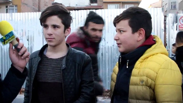 Sarı Mikrofon - 250 gram tüy mü yoksa demir mi daha ağırdır