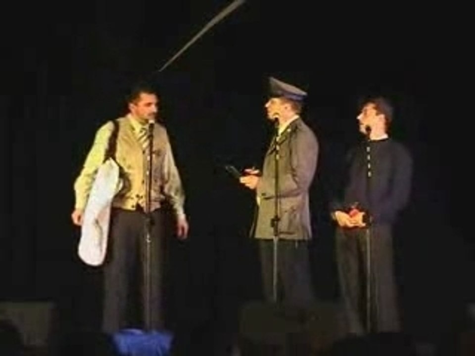 Kabaret Młodych Panów - Przedstawiciel Policji