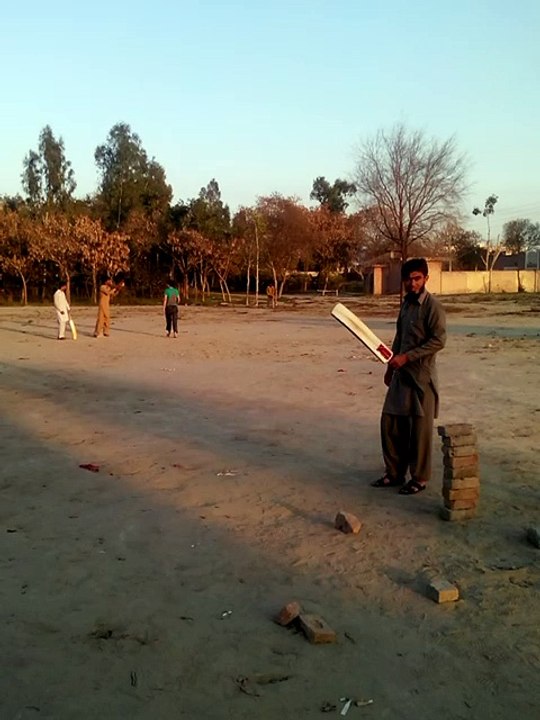 khan cricket....6 by 6...wow...dailymotion