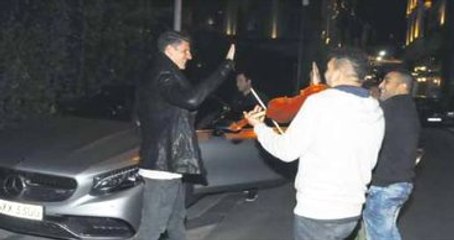 Mario Gomez, Fenerbahçe'nin Yenildiğini Duyunca Bahşiş Yağdırdı