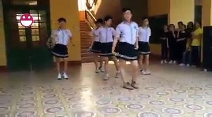 Nam sinh trường người ta =)))Video: Nguyễn Thị Mỹ Duyên