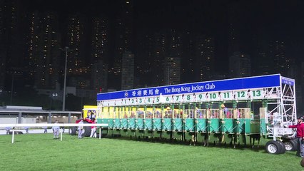 Les courses hippiques, passion de Hong Kong, s'essouflent