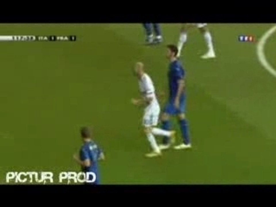 zidane parodie coup de tete