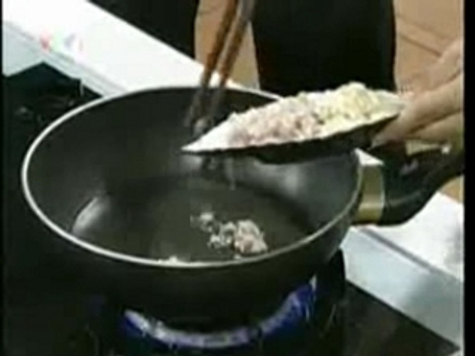 LauCuaDong