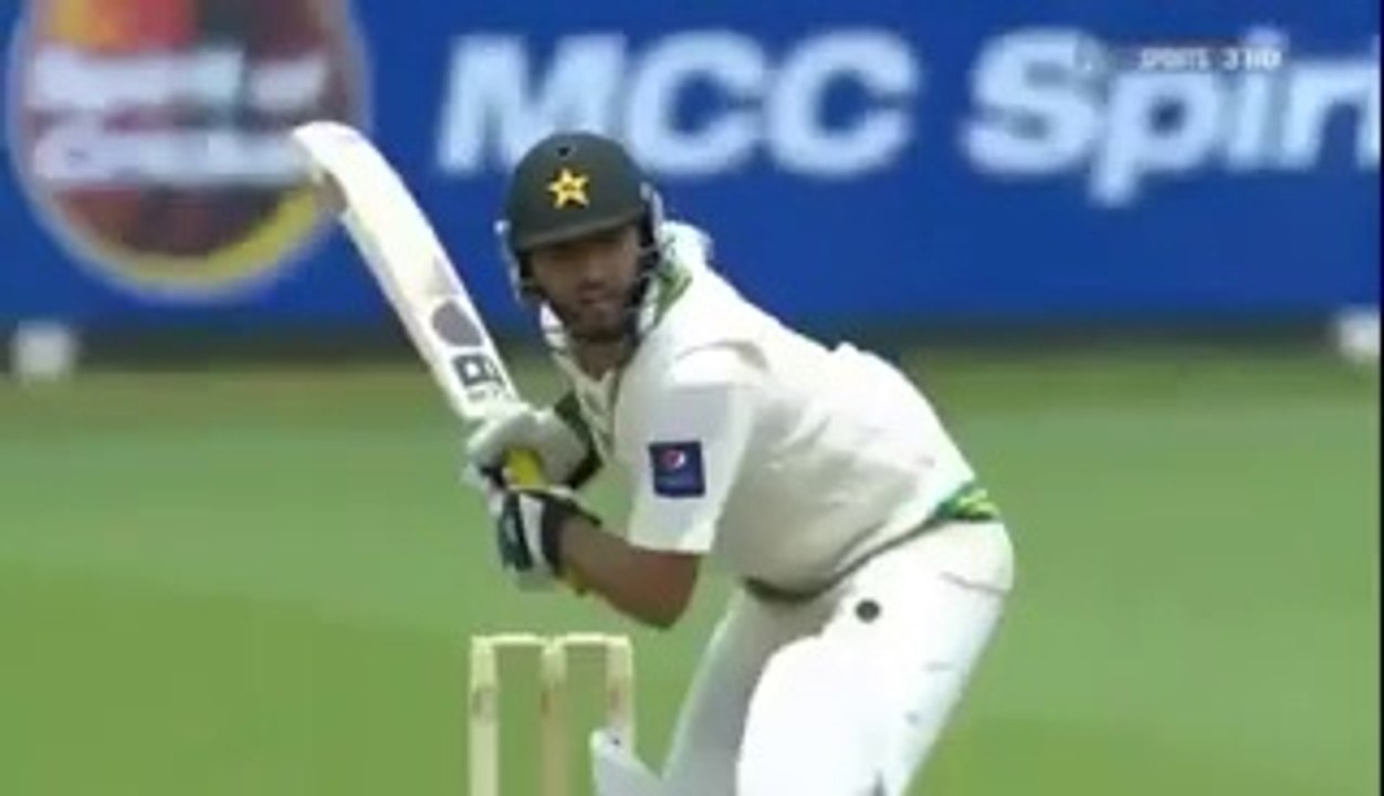 Shahid Afridi Smashes 5 Sixes to Shane Watson