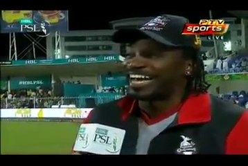 Chris Gayle having fun  "Dont Blush Tom" PSL