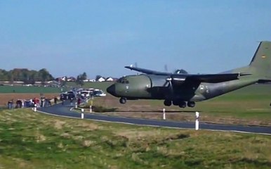 Bombardıman Uçağı Pist Yerine Yola İniyordu