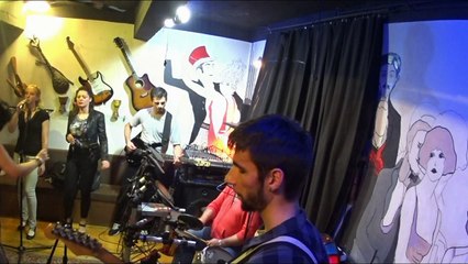 MATERIAL GIRL - MADONNA 2016