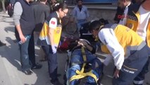 Konya - Otomobil ile Elektrikli Bisiklet Çarpıştı: 2 Yaralı
