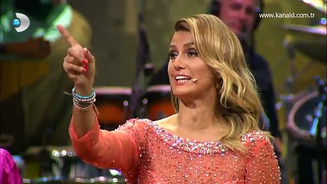 Beyaz Show- Tuğba Özay, Beyaz'a meydan okudu!