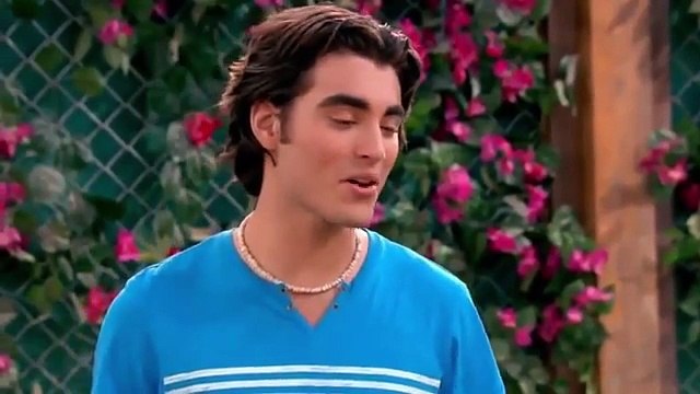 Dog With A Blog 3x7 - Avery Makes Over Max