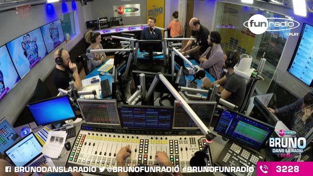 La collection chelou d'un auditeur ! (11/05/2016) - Best Of en images de Bruno dans la Radio