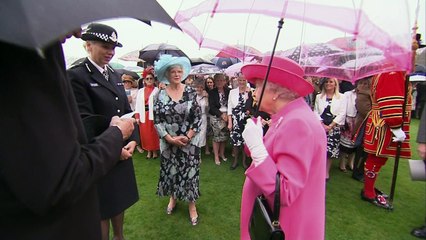 Queen caught on camera calling Chinese officials 'very rude'