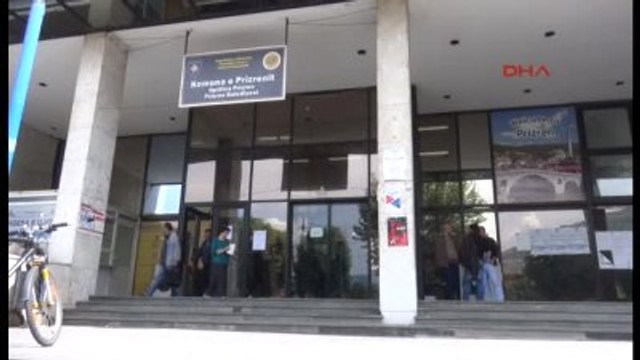 AB'nın Vize Muafiyeti Kararı Ardından Kosovalılar Pasaport Kuyruğu Oluşturdu