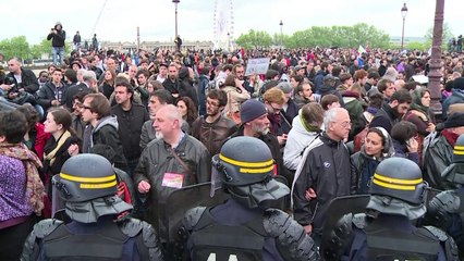 Nuit debout: manifestation après le recours au 49-3