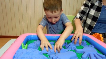 Строим фигурки из кинетического песка _ Kinetic sand for children's creativity