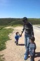 Kocaeli'de Kan Donduran Görüntü! 5 Yaşındaki Oğluna Silah Verip Atış Yaptırdı