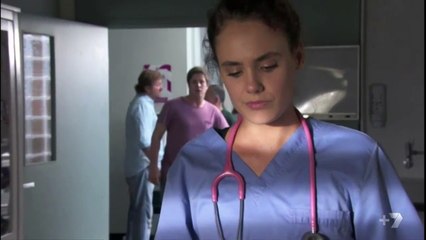 Home and Away 6417 - Hannah and Chris - Last scene