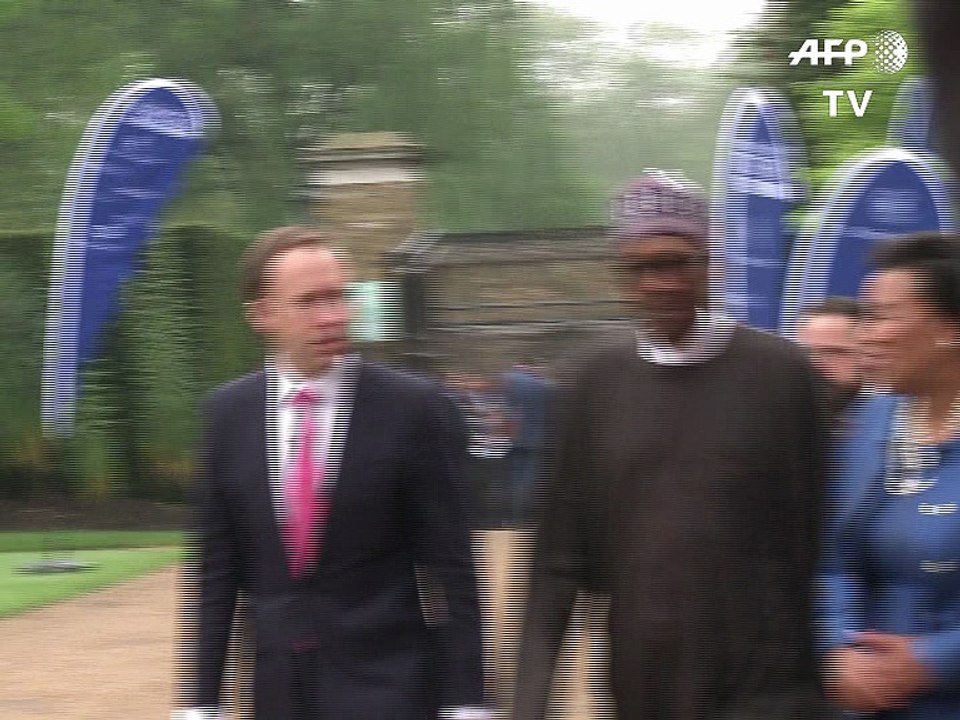 Elizabeth II gaffe en traitant de "très impolis" des responsables chinois