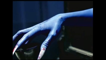 Ghost appeared in the mirror - It's true 100%