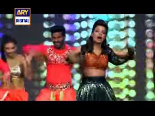 Best Performance-Faisal Qureshi & Matira performance in ARY FILMS AWARDS 2016