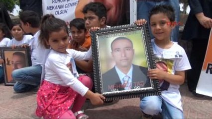 Reyhanlı Patlamasında Ölenler Törenle Anıldı