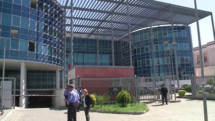 Bashkohen dosjet e Shullazit  - Top Channel Albania - News - Lajme